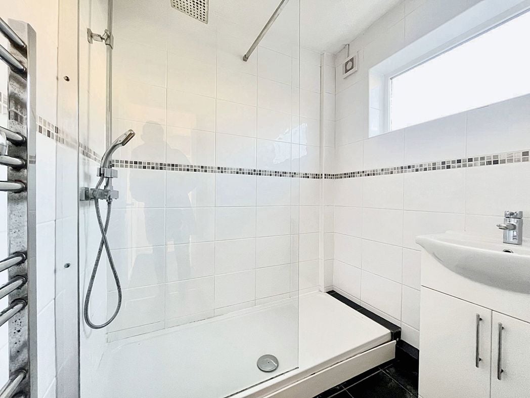 Property image 10 of 13