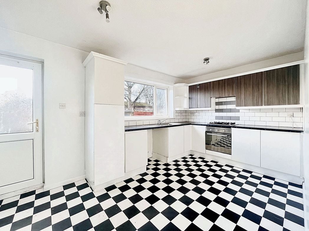 Property image 6 of 13