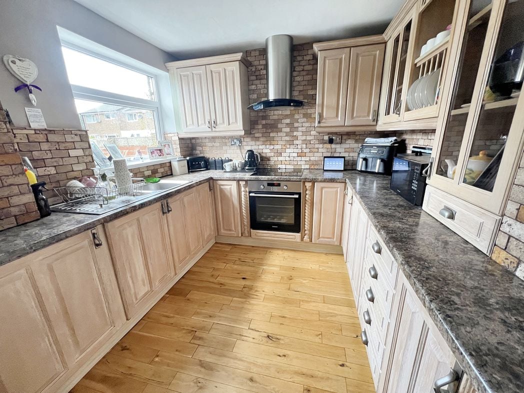 Property image 5 of 18