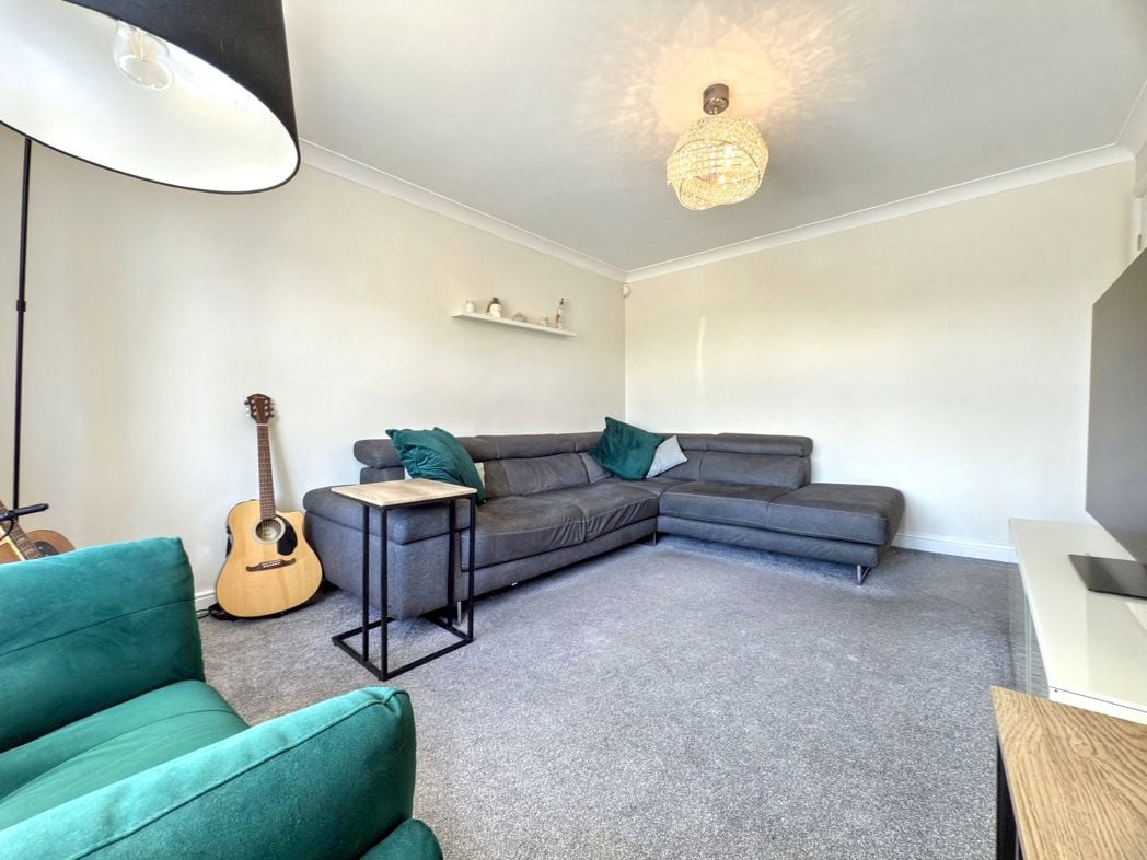 Property image 6 of 37