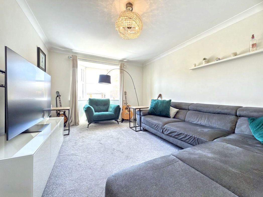 Property image 4 of 37