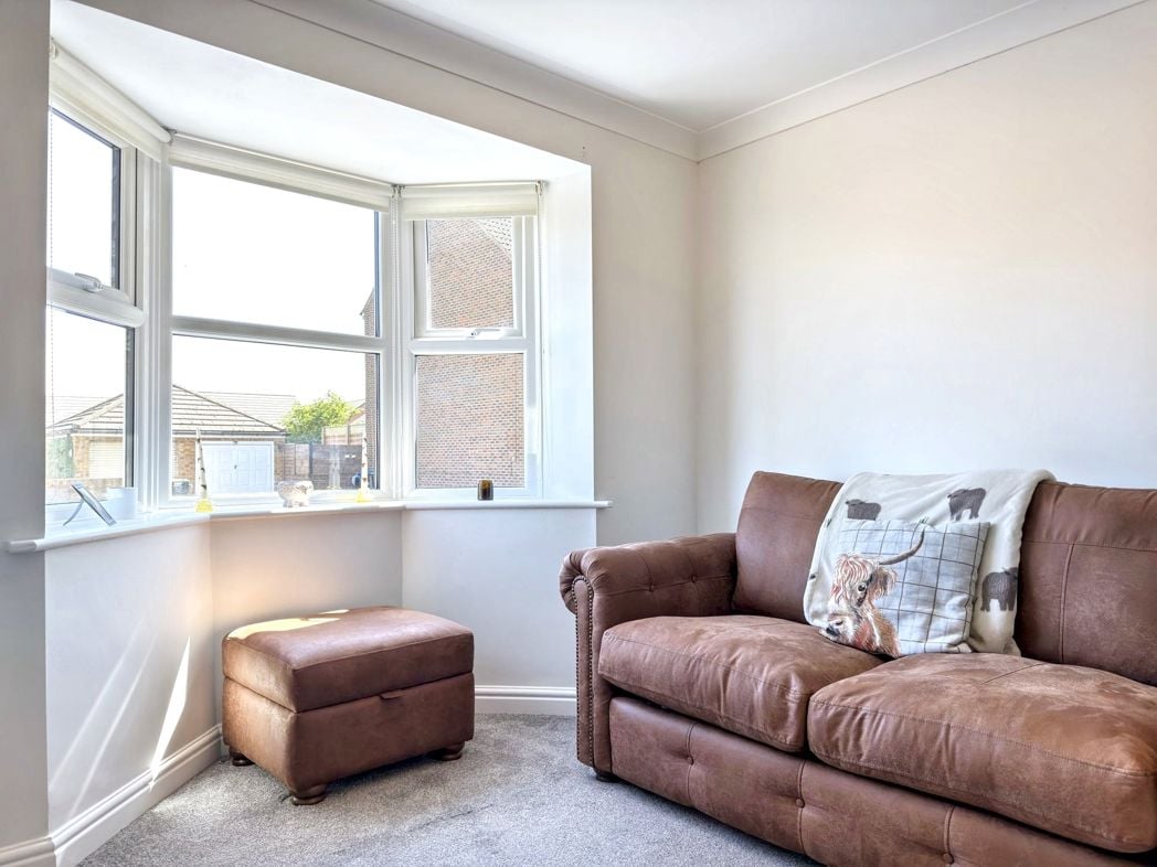 Property image 8 of 37
