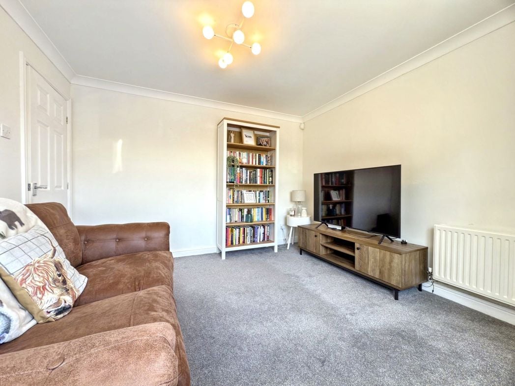 Property image 9 of 37