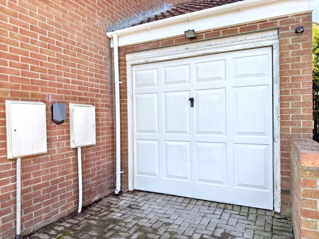 Property image 35 of 37