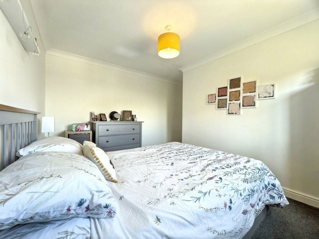 Property image 23 of 37