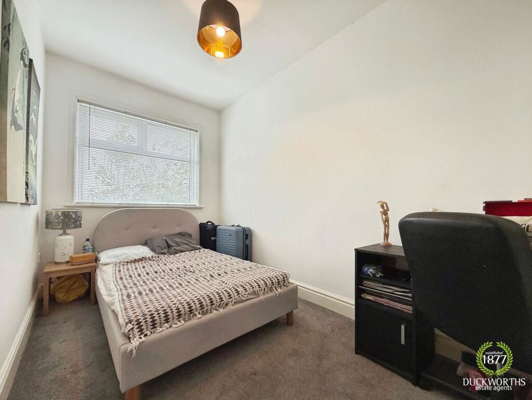 Property image 11 of 16