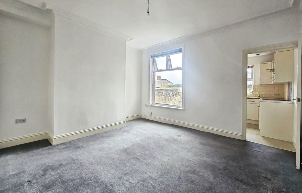 Property image 6 of 10