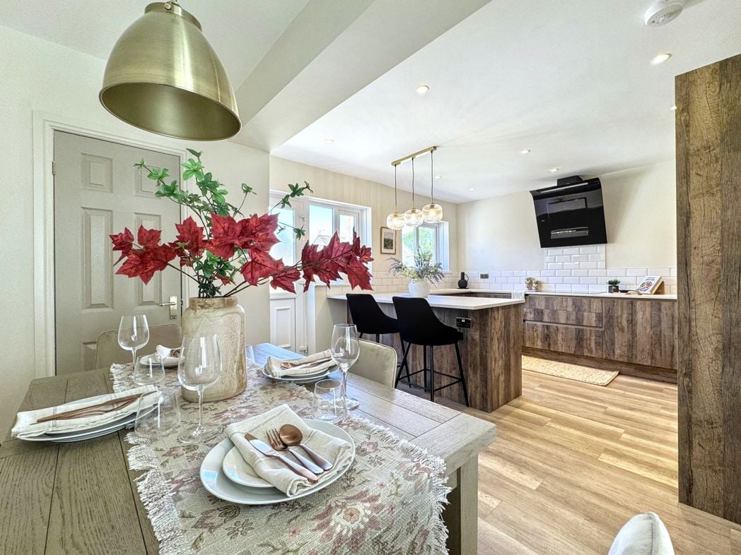 Property image 2 of 34