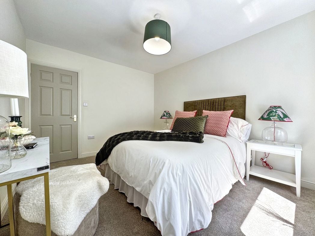 Property image 19 of 34