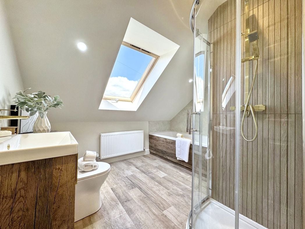 Property image 27 of 34