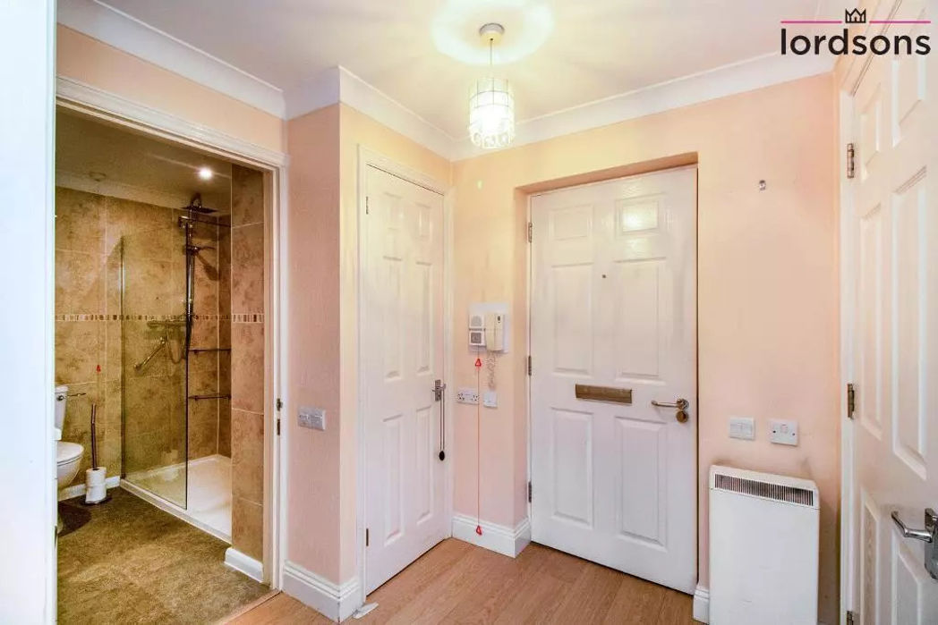 Property image 15 of 19