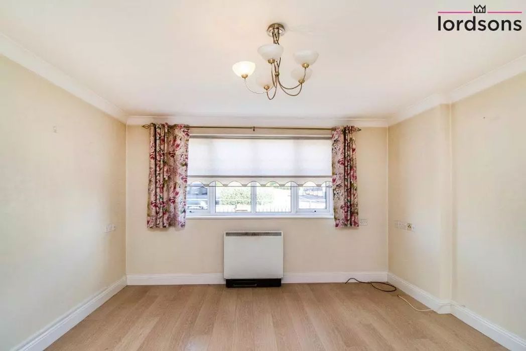 Property image 7 of 19