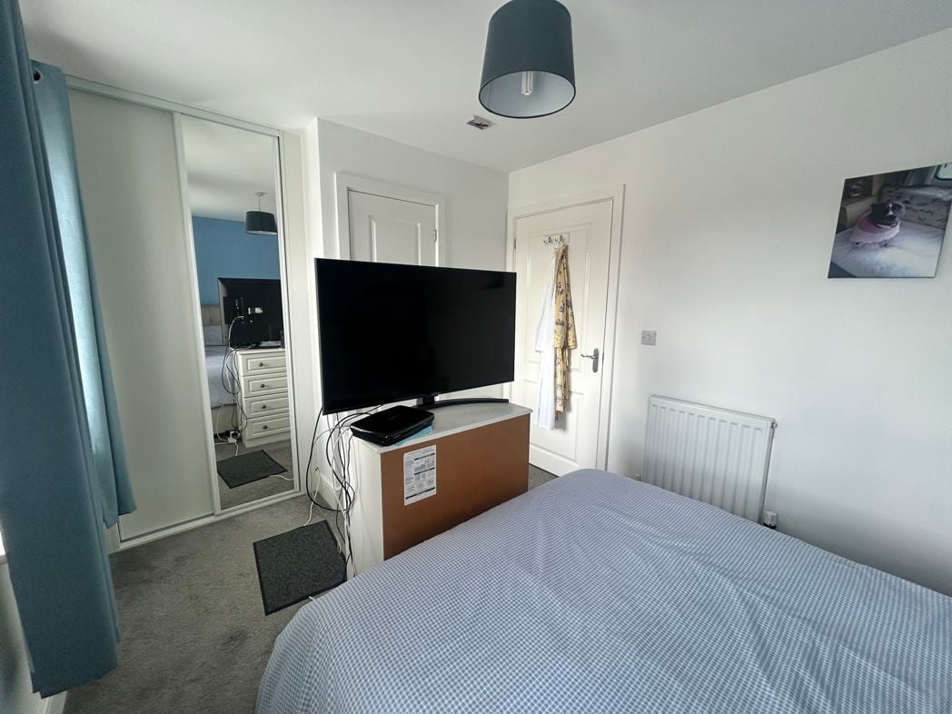 Property image 13 of 19