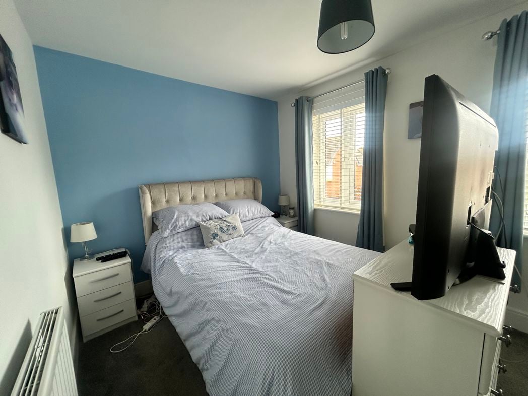 Property image 12 of 19