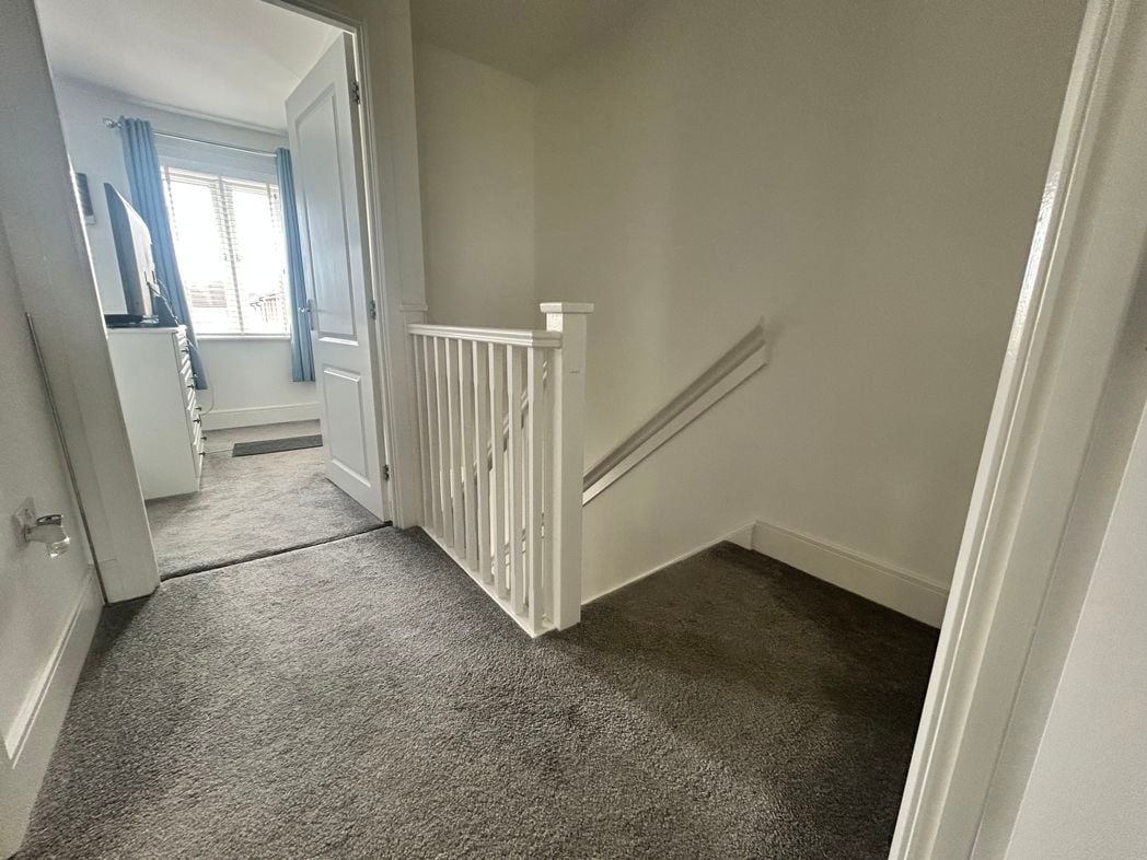Property image 7 of 19