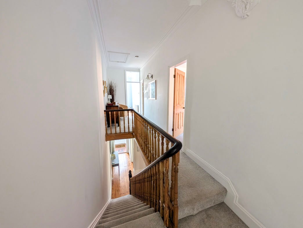 Property image 14 of 27