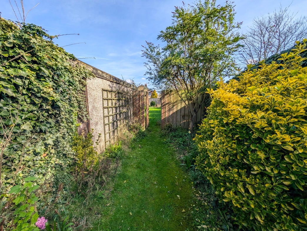 Property image 23 of 27
