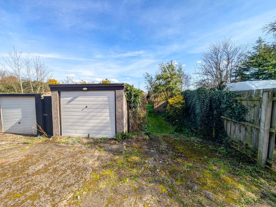 Property image 21 of 27
