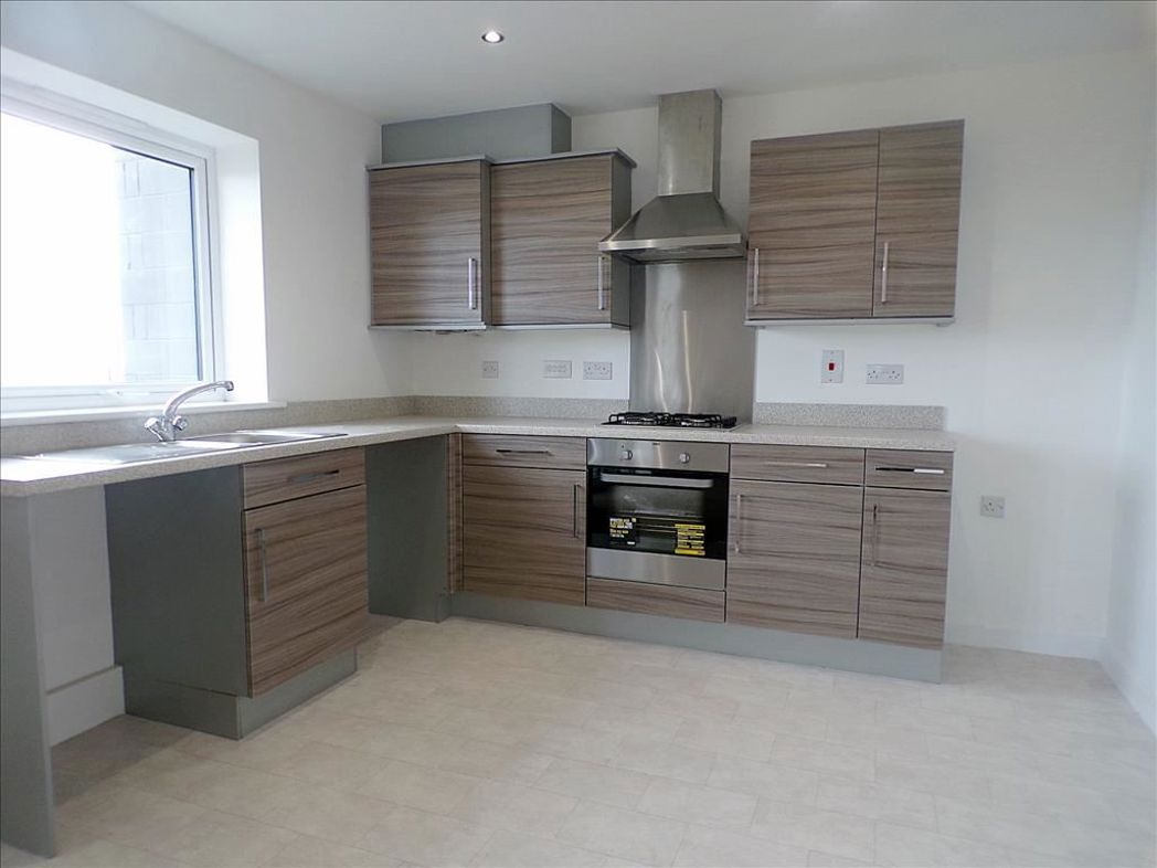 Property image 4 of 9