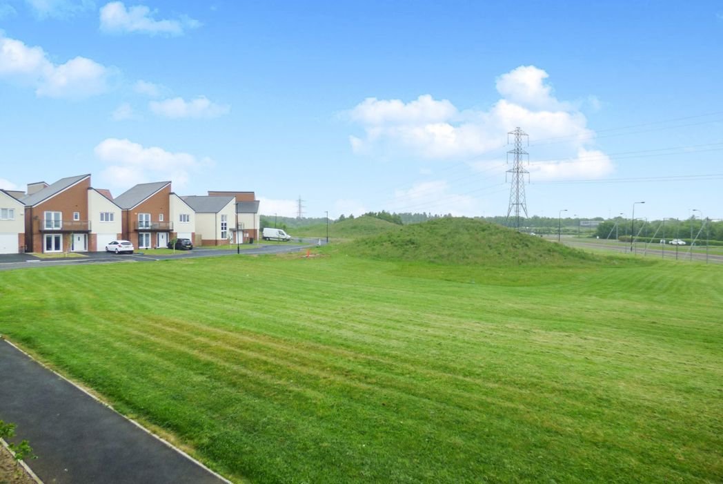 Property image 7 of 9