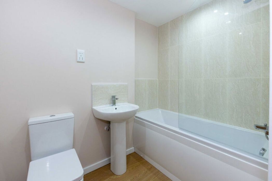 Property image 6 of 7