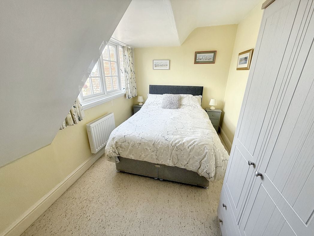 Property image 11 of 19