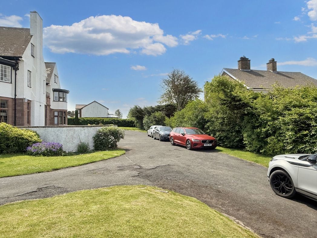Property image 15 of 19