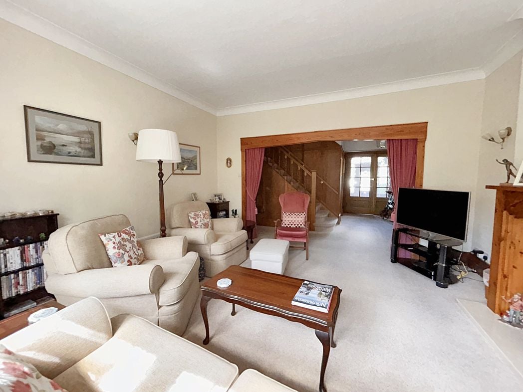 Property image 3 of 23