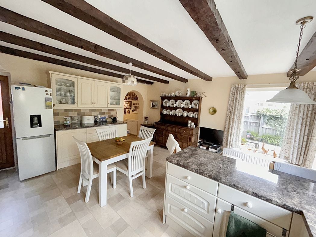 Property image 10 of 23