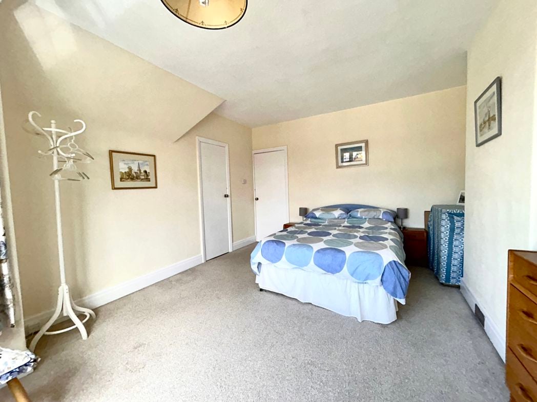 Property image 17 of 23