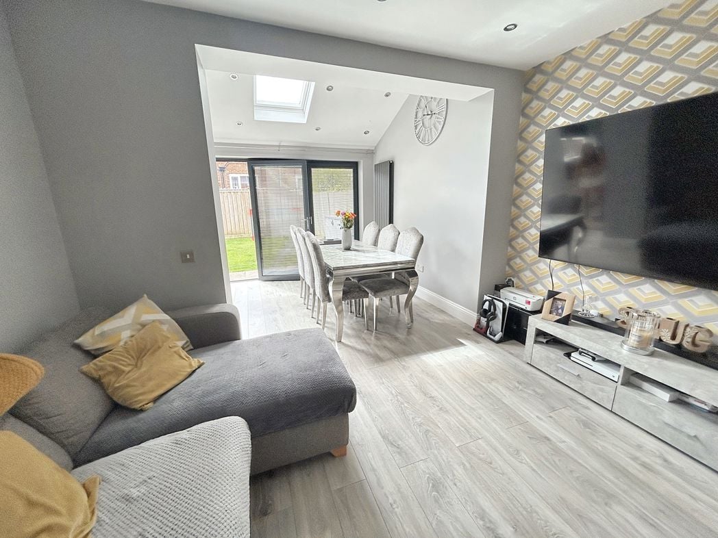 Property image 6 of 23