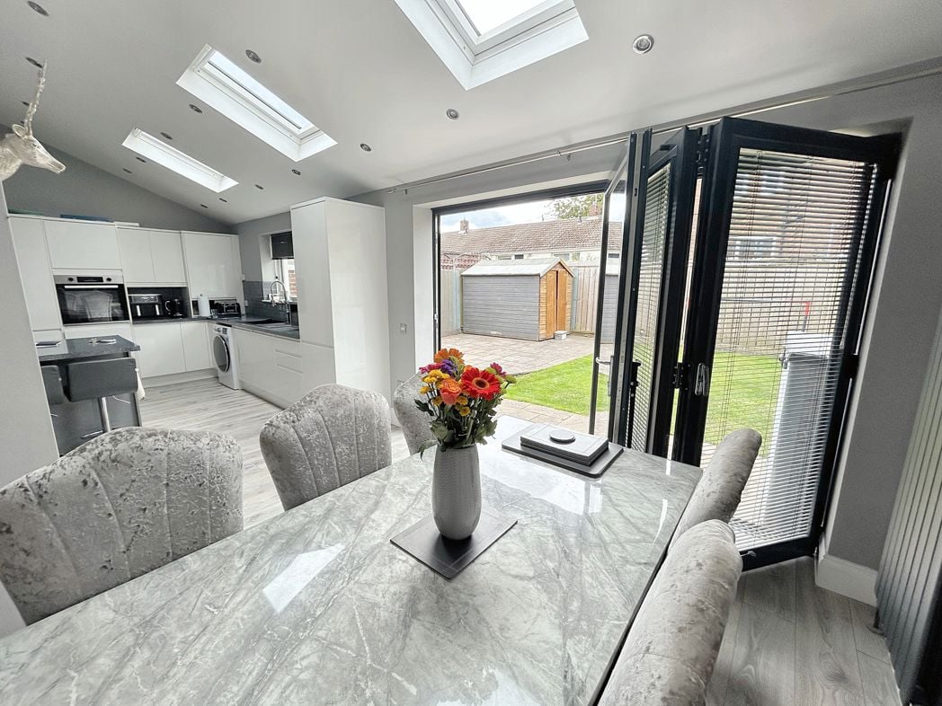 Property image 3 of 23