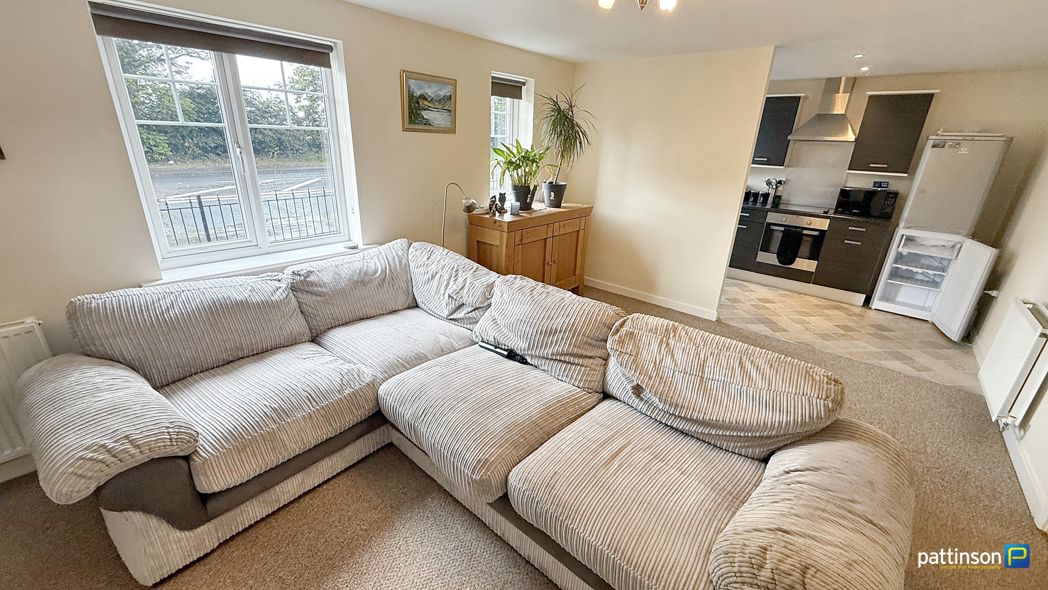 Property image 2 of 15