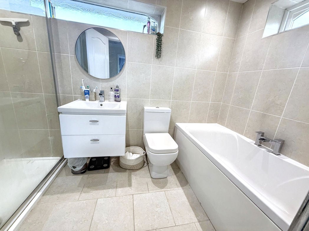 Property image 10 of 11