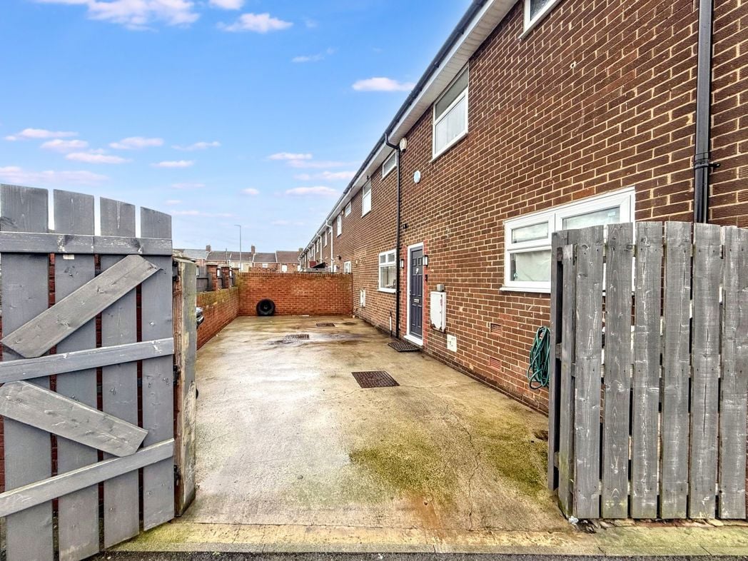 Property image 14 of 16