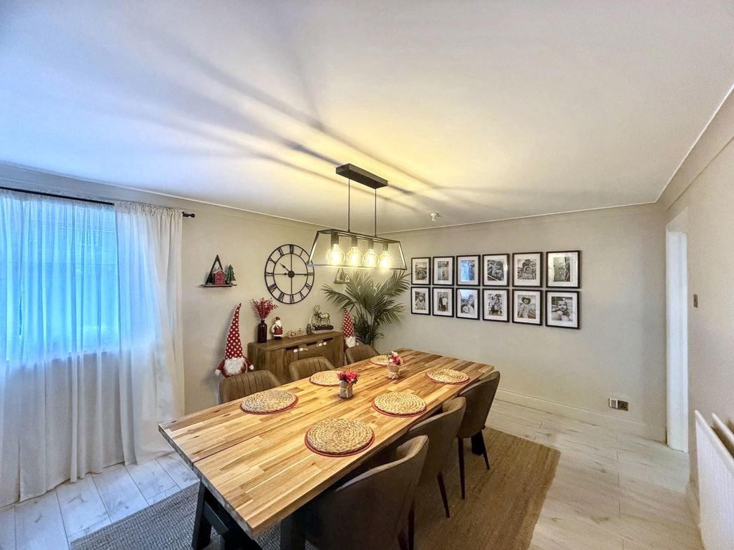 Property image 5 of 16