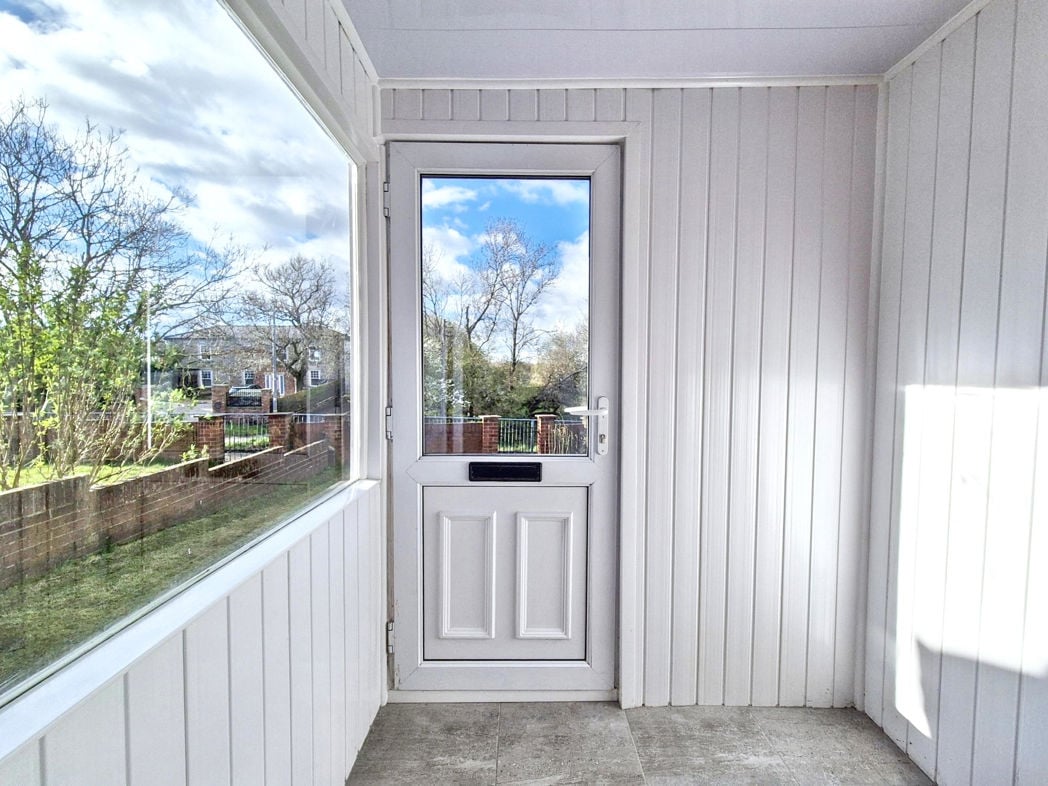 Property image 4 of 15