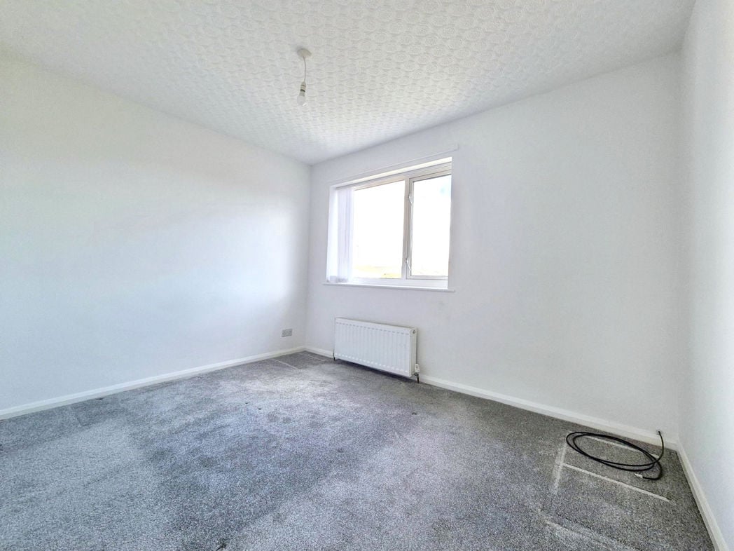 Property image 11 of 15