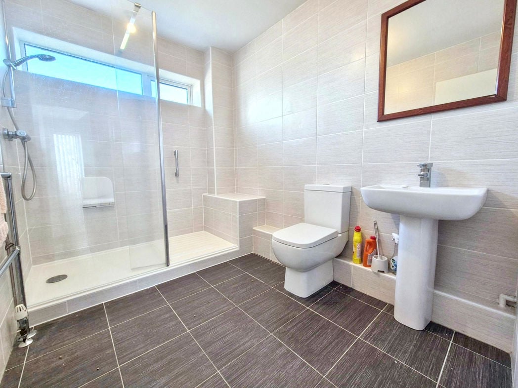 Property image 13 of 15