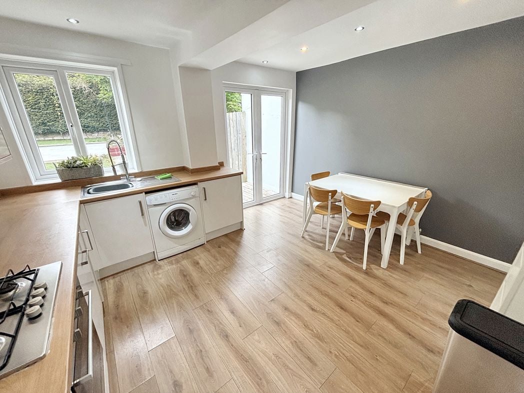 Property image 6 of 12