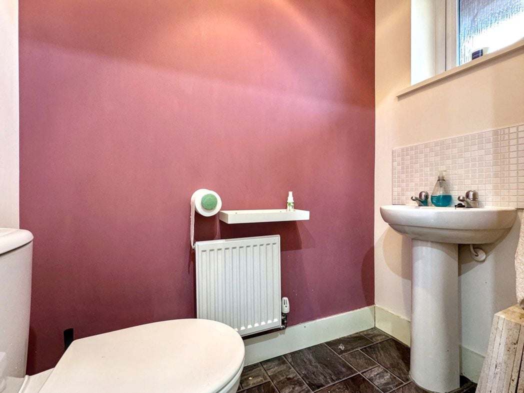 Property image 5 of 28