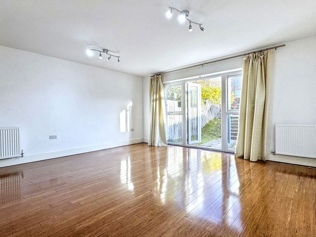 Property image 7 of 28