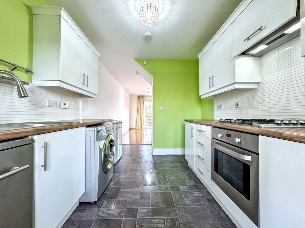 Property image 8 of 28