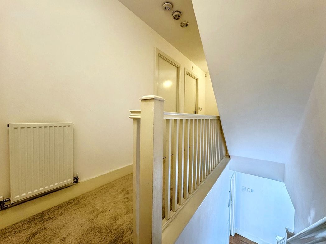 Property image 11 of 28