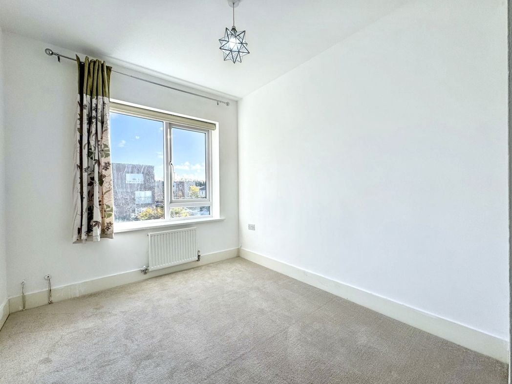 Property image 21 of 28