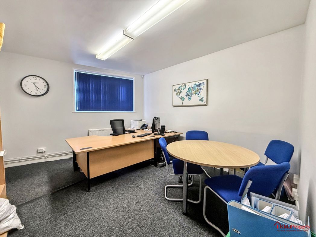 Property image 7 of 12