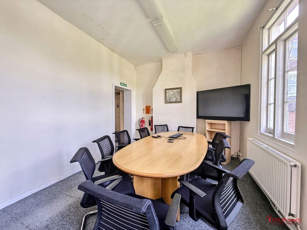 Property image 11 of 12