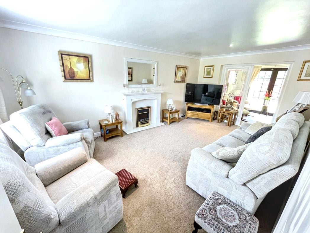 Property image 2 of 17