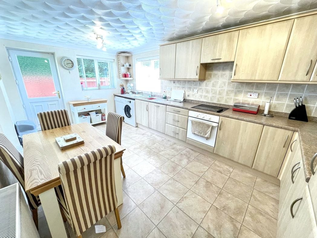 Property image 5 of 17