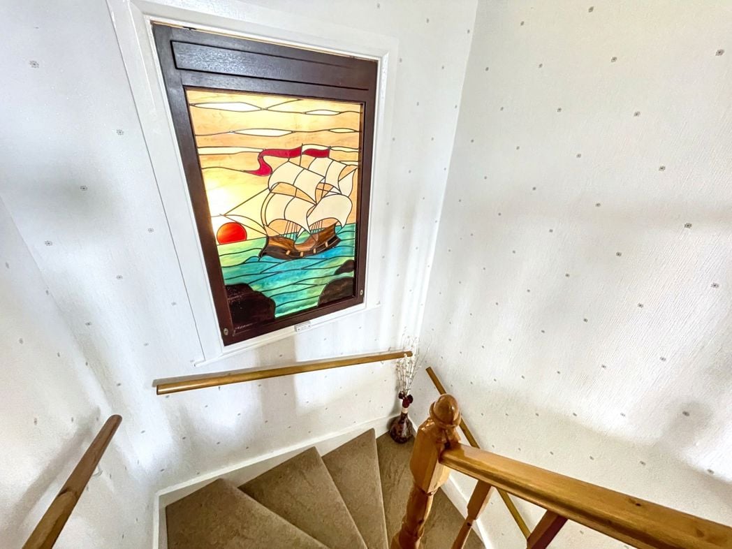 Property image 8 of 17